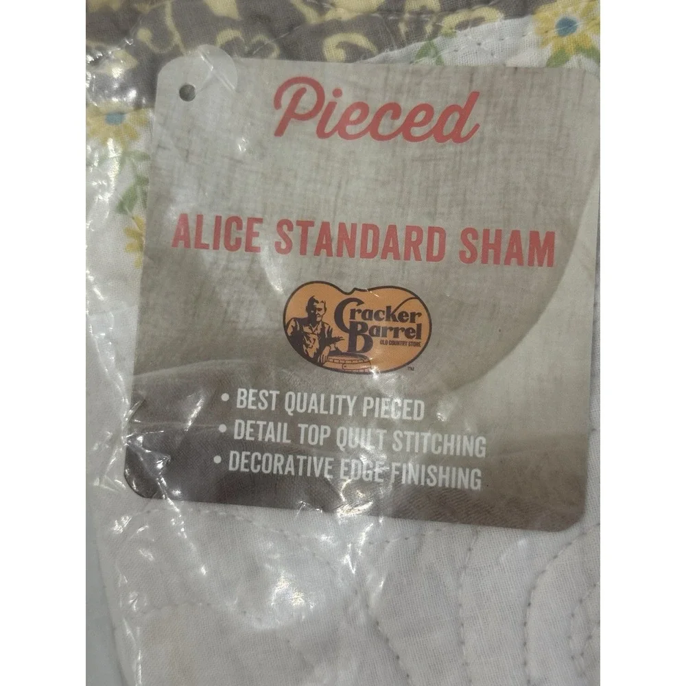 Cracker Barrel NIP Set Of 2‎ Alice Quilted Pillow Shams Gray Yellow Patchwork